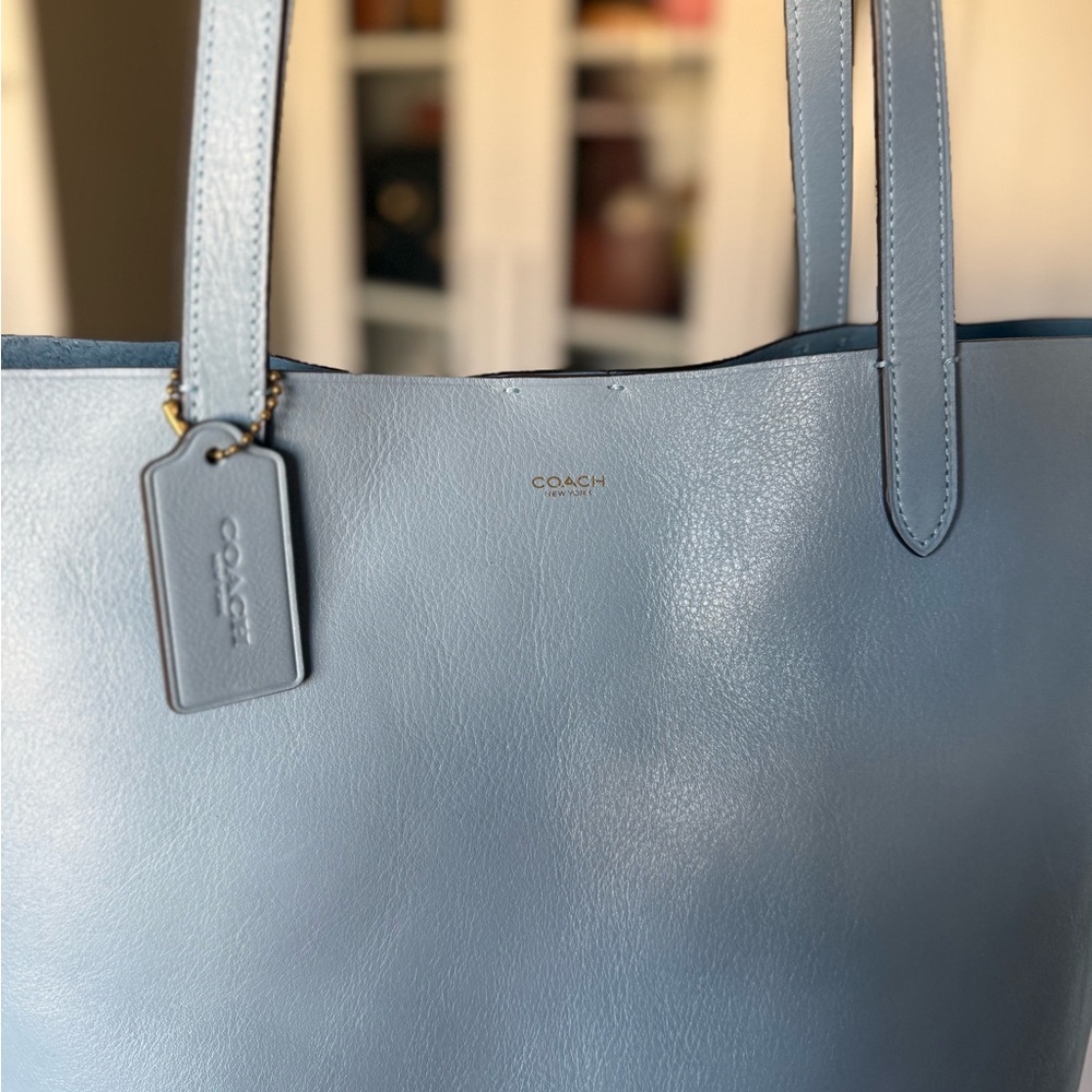 Coach Manhattan Tote Bluebell - Picture 2 of 12